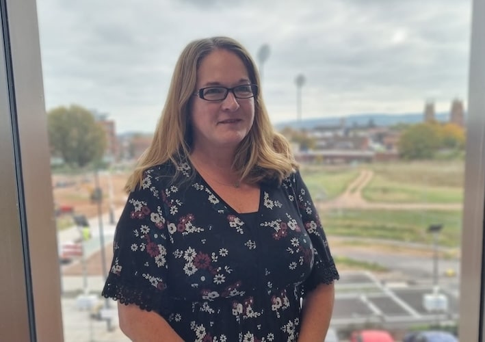 Simona Niculescu<br />
Trainee Management Accountant